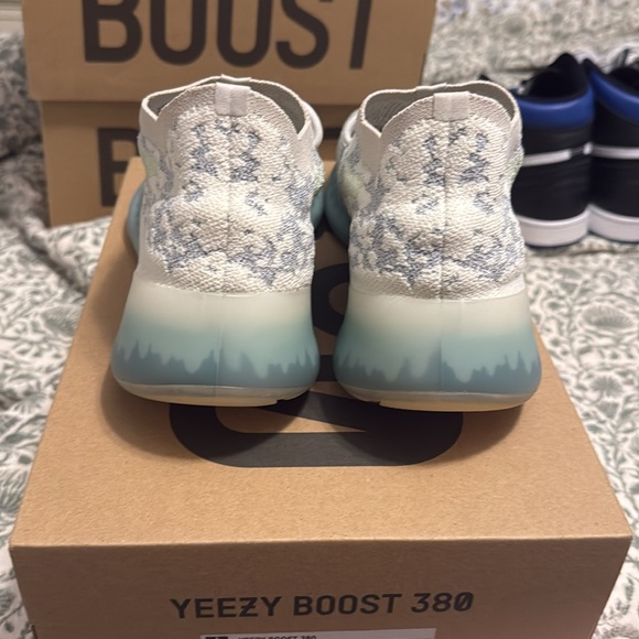 Yeezy 380 Blue Alien Size 12 Used 9.5/10 condition, worn once - Picture 2 of 12